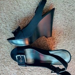 Nine West sleek wedges (like new)